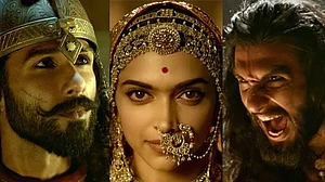 ‘पद्मावती’ अब ‘पद्मावत’ बनकर 25 जनवरी को होगी रिलीज, विरोध पर अड़ी करणी सेना