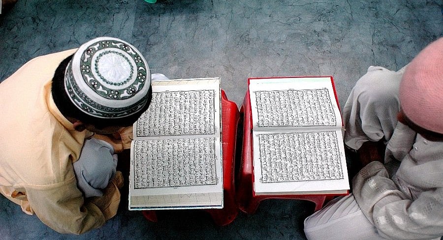 मदरसे को लेकर योगी सरकार का एक और फरमान, दूसरे धर्मों के त्योहारों पर मदरसों को बंद रखने का आदेश