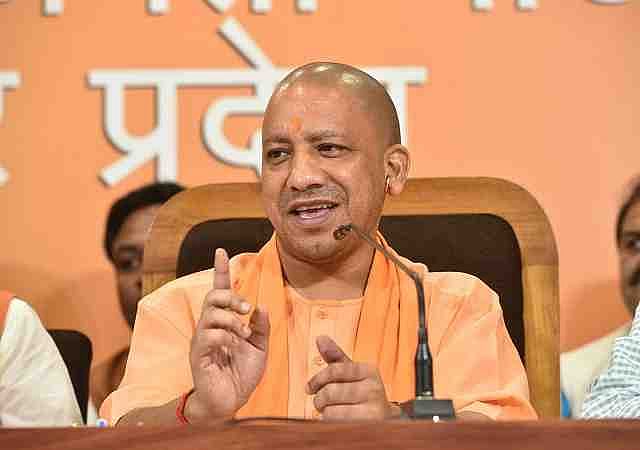 आखिर क्यों बदल दिए योगी सरकार ने 9 जिलों के डीएम?