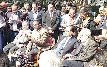 सुप्रीम कोर्ट के 4 जजों द्वारा चीफ जस्टिस दीपक मिश्रा को लिखी सात पन्नों की चिट्ठी