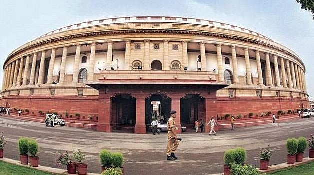 आज राज्यसभा में पेश होगा तीन तलाक का बिल, सरकार और विपक्ष में टकराव के आसार