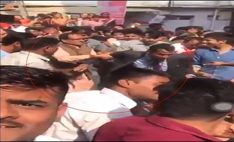 शिवराज का तांडव, गुस्से में जड़ा सिक्यूरिटी गार्ड को थप्पड़, वीडियो वायरल