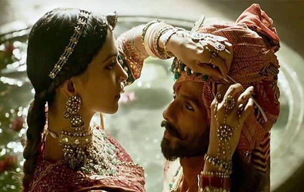 ‘पद्मावत’ 25 जनवरी को रिलीज होगी, राजस्थान के बाद एमपी-गुजरात में भी बैन, यूपी में सस्पेंस