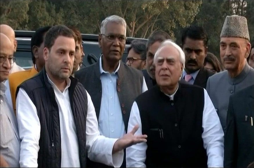 जज लोया मामला: राष्ट्रपति से मिले विपक्ष के नेता, राहुल ने की एसआईटी जांच  की मांग