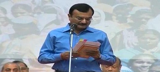 ‘जिन्होंने नहीं दिया गुजरात में बीजेपी को वोट, वो कसाई, शराब तस्कर और कानून के विरोधी’