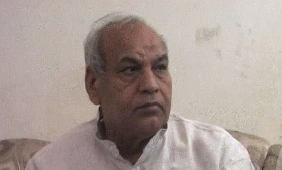 योगी सरकार में मंत्री सत्यदेव पचौरी का असंवेदनशील बयान, कहा, कासगंज हिंसा कोई बड़ी बात नहीं