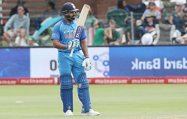 खराब फॉर्म से उबरे रोहित शर्मा ने अफ्रीका के खिलाफ 5वें वनडे में जड़ा शतक, भारत ने दिया 275 रन का लक्ष्य