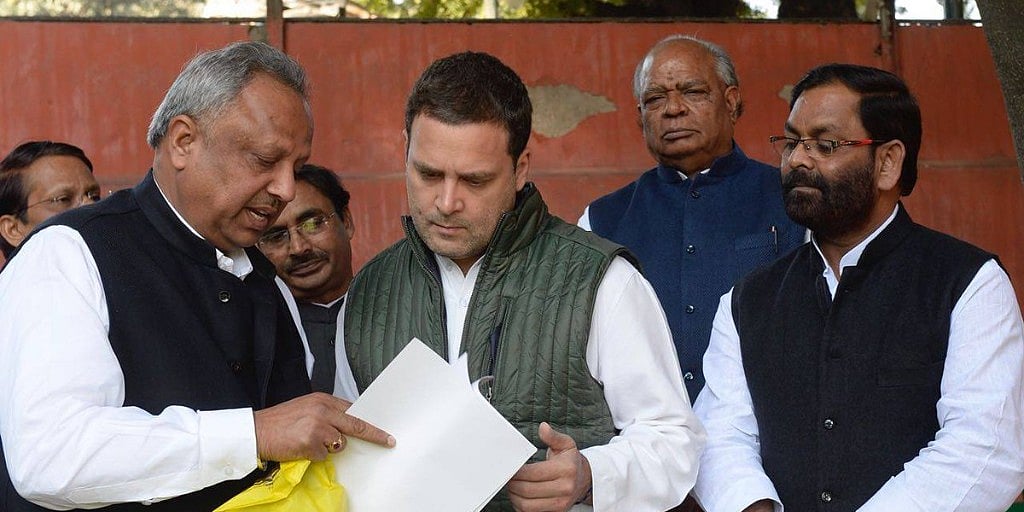 पार्टी कार्यालय में कार्यकर्ताओं से मिले राहुल गांधी, कई मसलों पर की चर्चा
