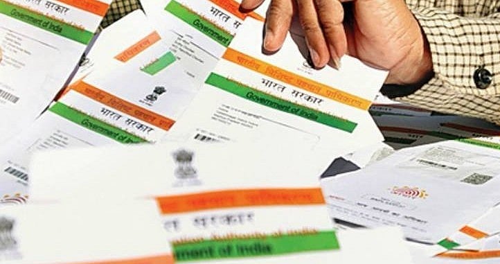 सुप्रीम कोर्ट में यूआईडीएआई के सीईओ ने माना, आधार में है दिक्कतें