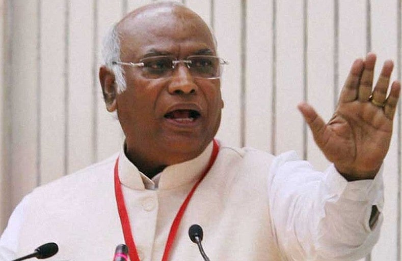 राज्यसभा में गतिरोध के लिए केंद्र सरकार जिम्मेदार, पेगासस पर चर्चा को हम तैयार:  मल्लिकार्जुन खड़गे  