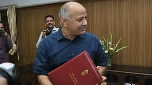 दिल्ली का 53 हजार करोड़ रुपये का बजट पेश: और इस वक्त की दूसरी बड़ी खबरें, देखें वीडियो