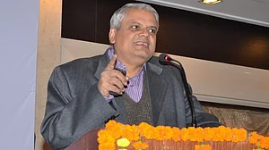 नीलाभ होने का मतलब...