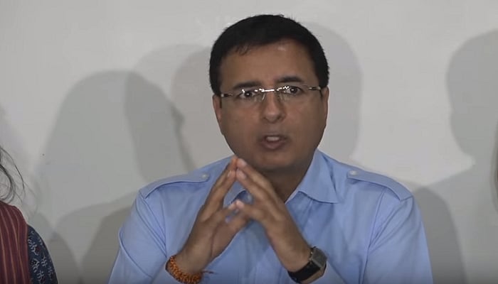 व्यापमं, एसएससी और अब सीबीएसई, ‘एग्जाम माफिया’ को बढ़ावा देना मोदी सरकार की नीतिः कांग्रेस 