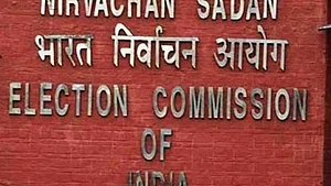 उपचुनाव: चुनाव आयोग ने 5 राज्यों में की चुनाव की घोषणा, 5 दिसंबर को होंगे मतदान, 8 को आएंगे नतीजे