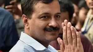 मुकदमे लड़ने के लिए नहीं हैं ‘आप’ के पास संसाधन, इसलिए केजरीवाल ने शुरू किया माफी अभियान