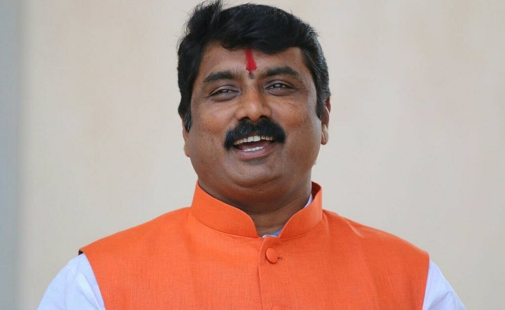 कर्नाटक चुनाव: बीजेपी विधायक का सांप्रदायिक बयान, ‘मस्जिद चाहिए तो कांग्रेस और मंदिर के लिए हमें दें वोट’