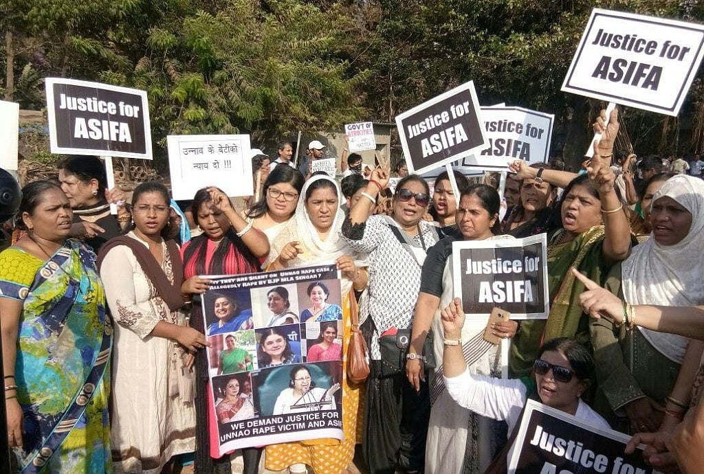 कठुआ-उन्नाव रेप केस के विरोध में देश भर में विरोध-प्रदर्शन, पीड़ितों के लिए इंसाफ की मांग