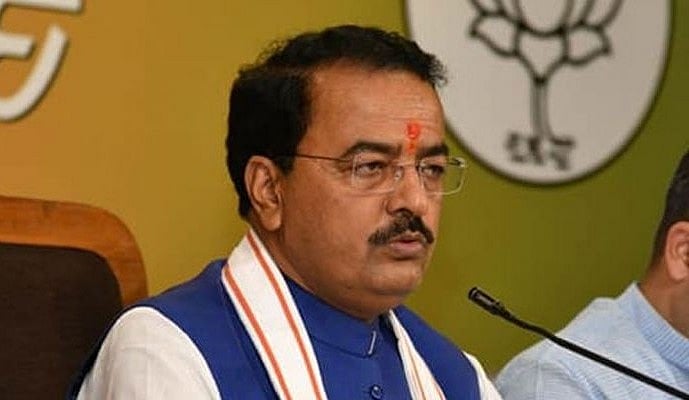 यूपी: डिप्टी सीएम मौर्य की अधिकारियों को चेतावनी, सुधर जाएं और कार्यकर्ताओं का सम्मान करें