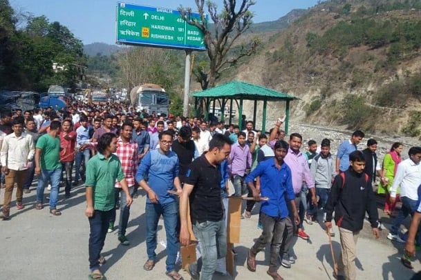 उत्तराखंड:  रूद्रप्रयाग हिंसा-आगजनी में पुलिस ने छात्रों और एक कुख्यात ‘स्वामी’ के खिलाफ दर्ज किया केस