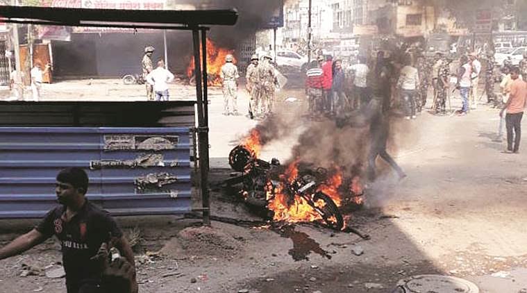 भीमा-कोरेगांव हिंसाः दलित नेताओं के घरों-दफ्तरों पर पुलिस के छापे को प्रकाश अंबेडकर ने बताया ‘उत्पीड़न’