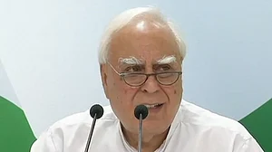 बीजेपी शासित राज्यों में रेप की घटनाओं को लेकर कांग्रेस का पीएम मोदी पर हमला, पूछा, क्यों साध रखी है चुप्पी