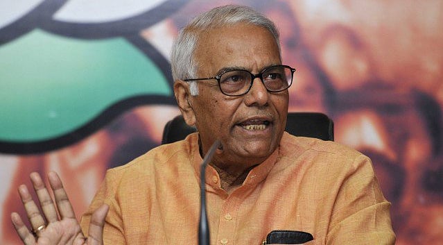  यशवंत सिन्हा का अपनी ही सरकार पर फिर हमला, कहा, कैश संकट के लिए सरकार और रिजर्व बैंक जिम्मेदार