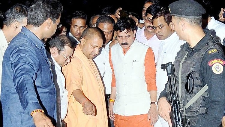फोटो: Twitter@myogiadityanath