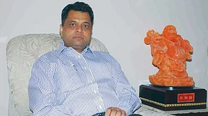 मोदी सरकार में एक और महाघोटाला, 30 हजार करोड़ की धोखाधड़ी में एसआरएस ग्रुप का अनिल जिंदल गिरफ्तार