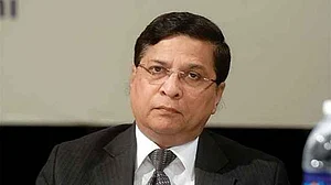 दो वरिष्ठ जजों का चीफ जस्टिस को पत्र, सुप्रीम कोर्ट के सारे जजों की बैठक में तय हो शीर्ष कोर्ट का भविष्य