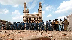 मक्का मस्जिद ब्लास्ट केस में फैसला: एनआईए की अयोग्यता या एक सोची-समझी रणनीति?