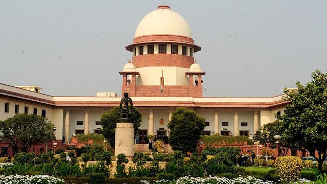 कठुआ रेप: जम्मू से बाहर इस केस की सुनवाई के मामले में  सुप्रीम कोर्ट ने मांगा महबूबा सरकार से जवाब 