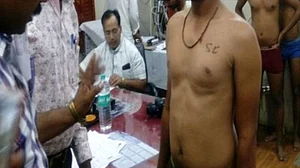 मध्य प्रदेश: कांस्टेबिल भर्ती के लिए आए उम्मीदवारों के सीने पर लगाई गई एससी-एसटी की सील