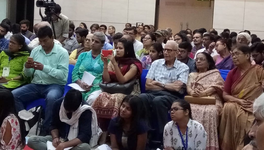 दिल्ली: सिटिजन्स कॉन्क्लेव में वक्ताओं की राय, लोकतंत्र और संविधान को हर हाल में बचाना जरूरी 