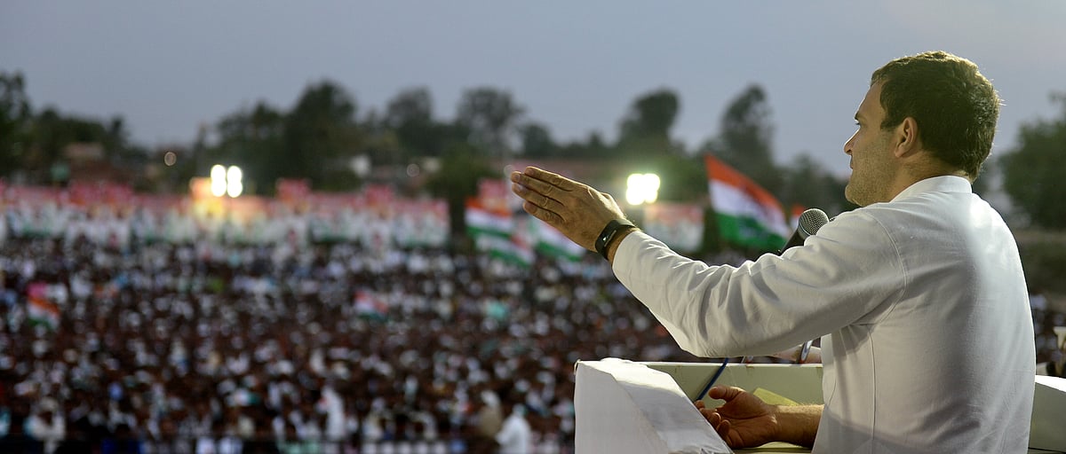 राहुल गांधी का संघ-बीजेपी पर हमला, कहा-दोनों की विचारधारा दलितों-आदिवासियों को निचले पायदान पर रखने की