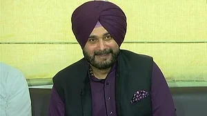 रोडरेज केस: सिद्धू को सुप्रीम कोर्ट से बड़ी राहत, 30 साल पुराने मामले में गैर-इरादतन हत्या के आरोप से बरी
