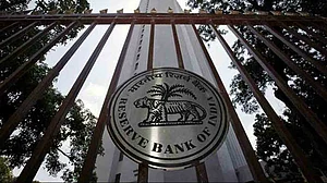 मोदी सरकार के 4 साल में हुए 90,000 करोड़ से ज्यादा के बैंक घोटाले, आरटीआई के जवाब में रिजर्व बैंक का खुलासा