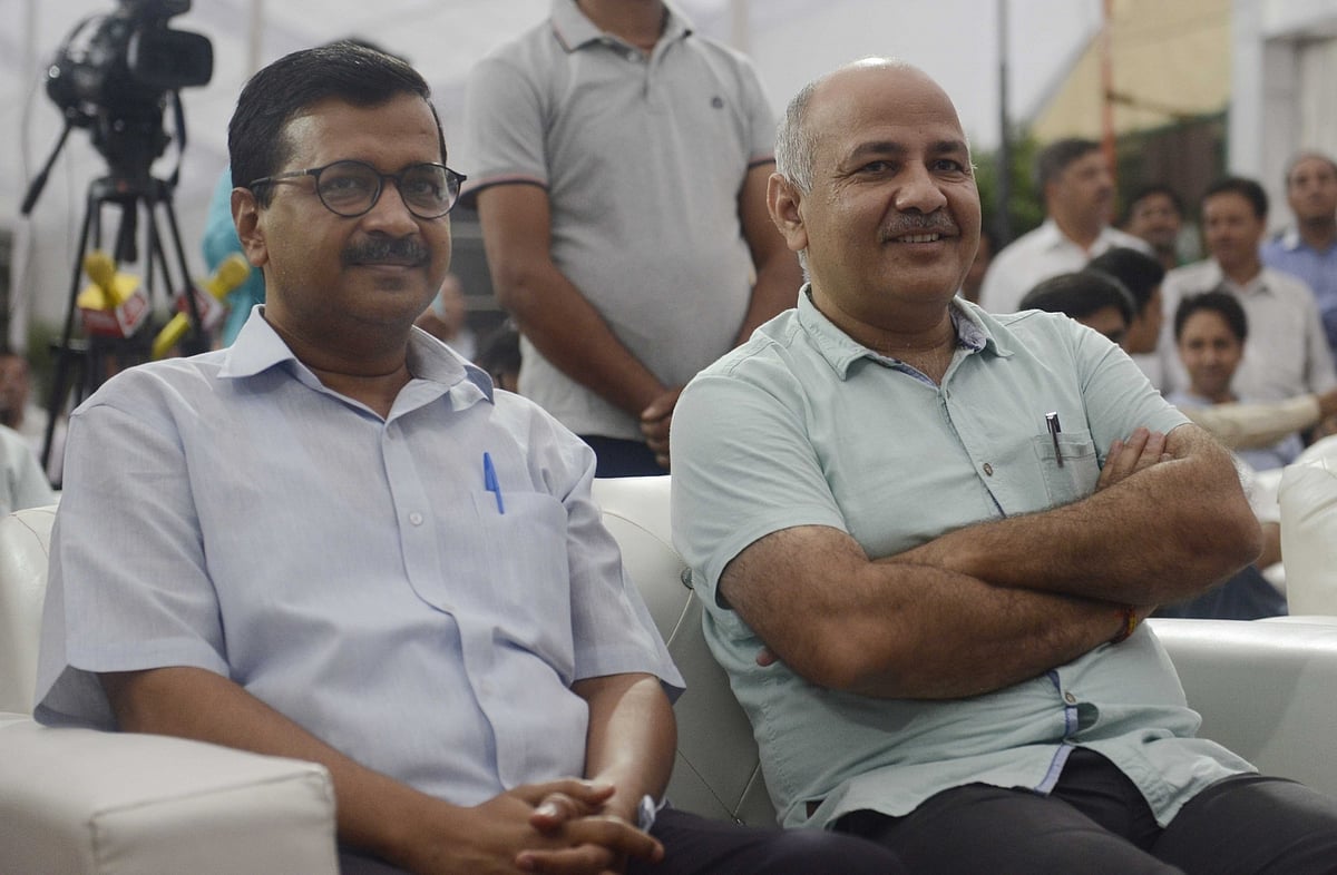 दिल्ली: केजरीवाल कैबिनेट के ये दो मंत्री संभालेंगे 28 विभाग, जानें किसे मिला सिसोदिया का पसंदीदा विभाग?