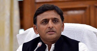 यूपी में आंधी-तूफान में कई लोगों की मौत: अखिलेश का बयान, ‘हमेशा के लिए कर्नाटक में अपना मठ बना लें सीएम योगी’
