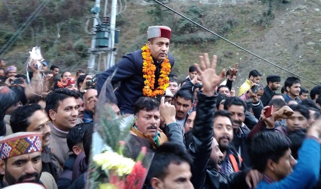 नशे की आदत को बढ़ावा दे रही है हिमाचल प्रदेश सरकार