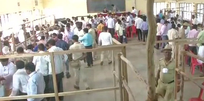 कर्नाटक चुनाव: रुझानों में बीजेपी आगे: और इस वक्त की दूसरी बड़ी खबरें, देखें वीडियो