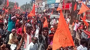 सीआईए ने वीएचपी, बजरंग दल को बताया धार्मिक उग्रवादी संगठन, दोनों संगठनों ने जताई आपत्ति