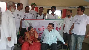 भारत-पाक शांति यात्रा में शामिल हुईं पीएम मोदी की पत्नी जसोदाबेन, कहा, दोनों देशों में होनी चाहिए शांति
