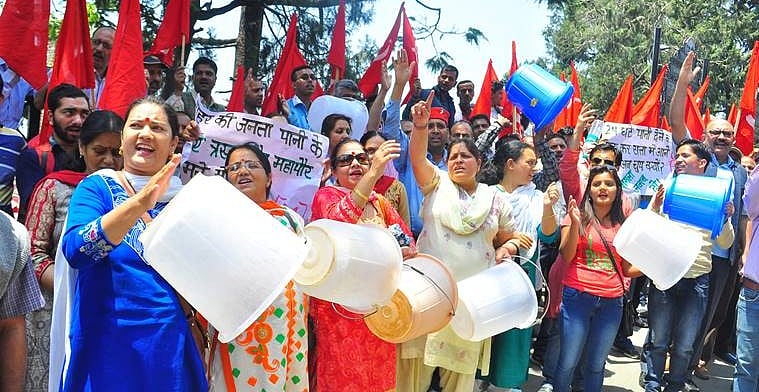 शिमला में जलसंकट बरकरार, एक हफ्ते के लिए स्कूल बंद, अंतरराष्ट्रीय शिमला फेस्टिवल भी रद्द