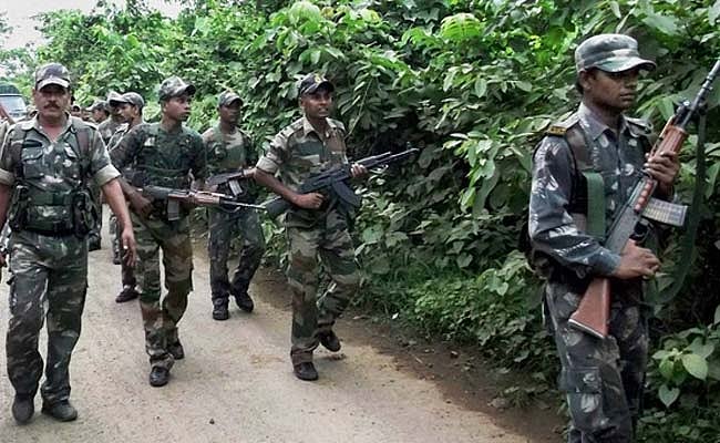 झारखंड:  बीजेपी सांसद के 3 अंगरक्षकों का पत्थलगड़ी समर्थकों ने किया अपहरण, सर्च ऑपरेशन जारी