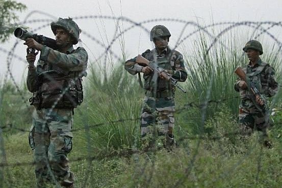 जम्मू-कश्मीर: बॉर्डर पर पाकिस्तान की ओर से गोलीबारी में बीएसएफ के 2 जवान शहीद, कई नागरिक घायल