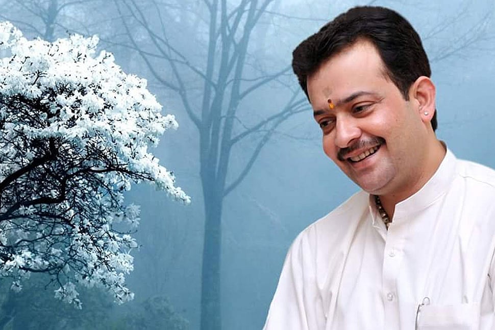 क्या पारिवारिक कलह में दे दी भय्यूजी  ने जान? या मौत के फौरन बाद  से हो रही है कुछ छिपाने की कोशिश !