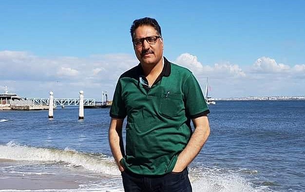 कितने शुजात बुखारी?
