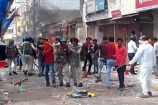मध्य प्रदेश: शाजापुर में दो समुदायों के बीच हिंसक झड़प, पत्थरबाजी और आगजनी में कई लोग घायल, धारा 144 लागू