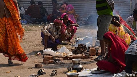 अमेरिका से ट्रेड वॉर में मोदी सरकार का गरीबों पर वार, अगस्त से महंगी हो जाएगी गरीब की दाल-रोटी