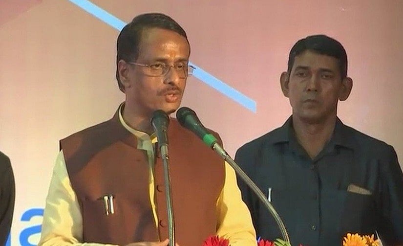 यूपी के डिप्टी सीएम दिनेश शर्मा का शोध, ‘विश्व की पहली टेस्ट ट्यूब बेबी थीं सीता जी’